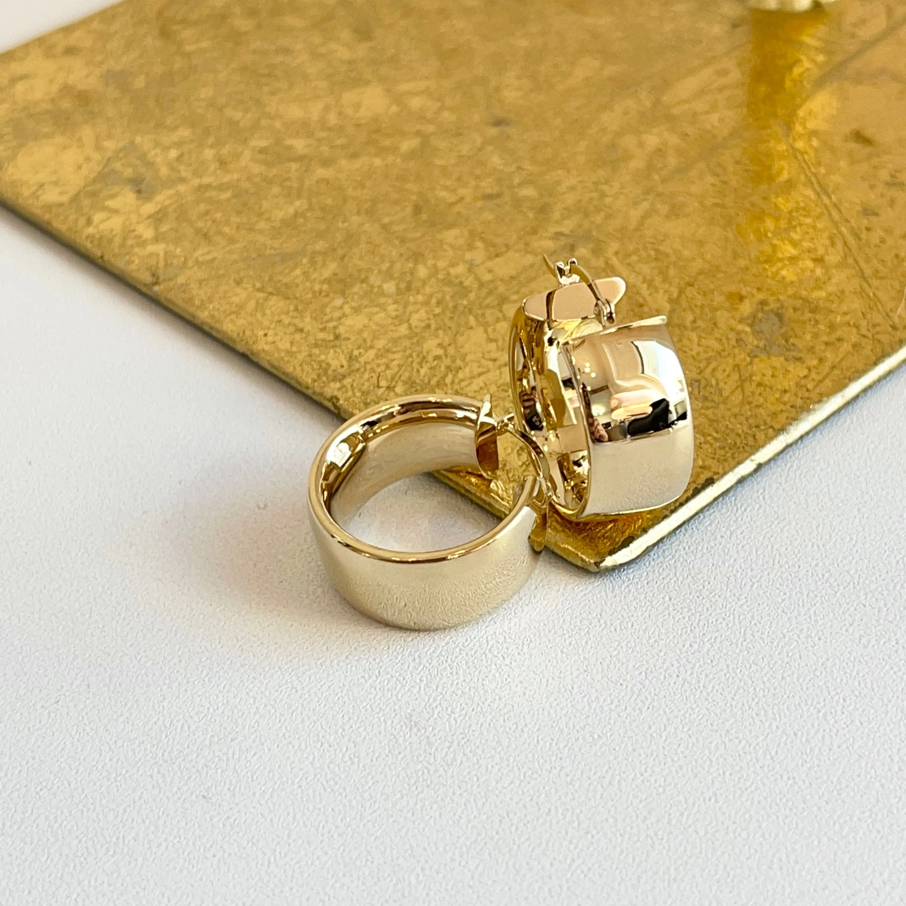 14KT Yellow Gold Chunky Round Hoop Earrings 16mm